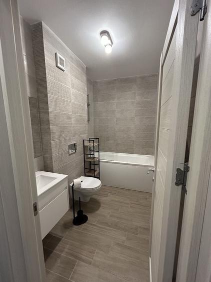 Proprietar ofer spre inchiriere Garsoniera spatioasa 43mp + balcon si loc de parcare in Brasov zona Coresi - 5