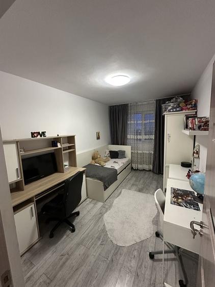 Apartament cu 2 camere decomandat în Baba Novac