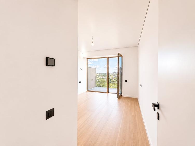 Apartament cu 2 camere semidecomandat în Aviației