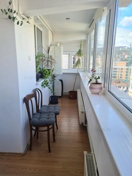 Apartament cu 3 camere decomandat în Griviței