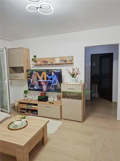 Apartament cu 2 camere semidecomandat în Orizont