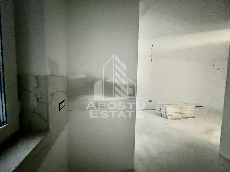 Apartament cu 2 camere semidecomandat în Aradului