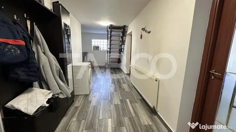 Casă cu 4 camere cu Teren 500 Mp în Poplaca