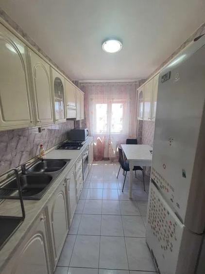 Apartament cu 2 camere decomandat, mobilat în Turda