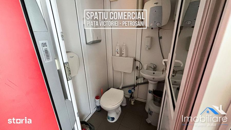 Spațiu comercial, de 20 mp, în Petros