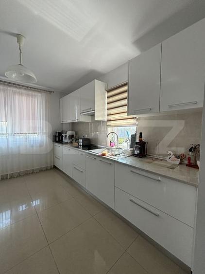 Casă individuală cu 5 camere cu Canalizare în Exterior Est