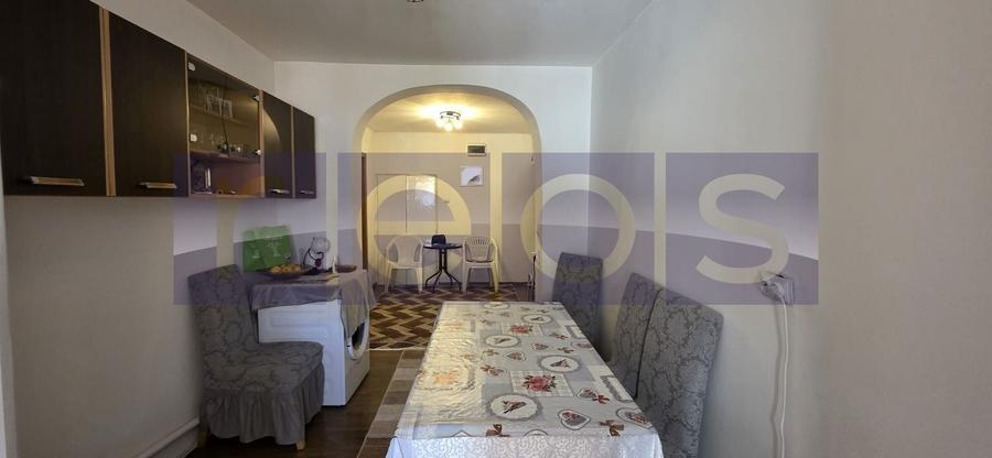 Apartament cu 4 camere semidecomandat, mobilat în Dristor