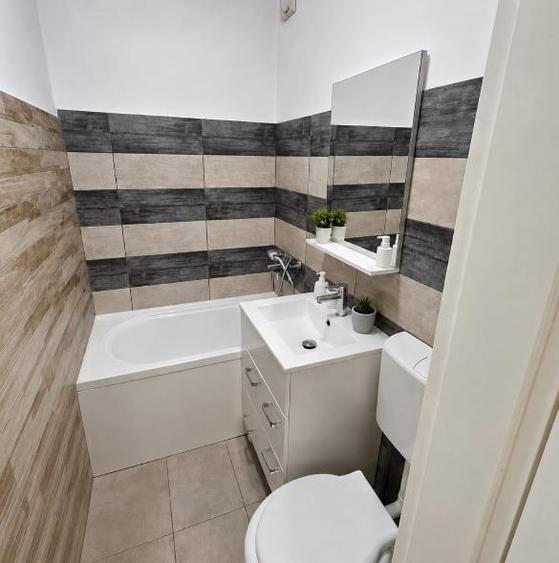 Apartament cu 2 camere semidecomandat în Florilor