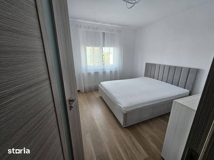 Apartament cu 3 camere decomandat în Astra