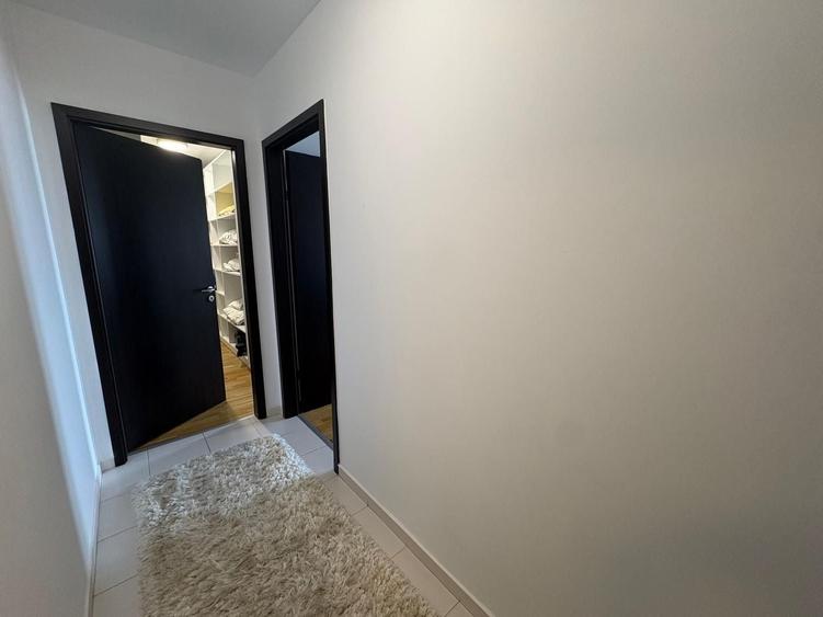 Apartament cu 3 camere decomandat, mobilat în Apărătorii Patriei