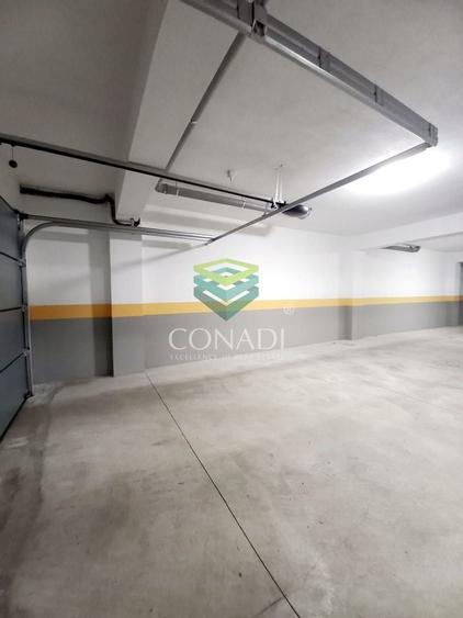 Apartament cu 4 camere decomandat în Băneasa