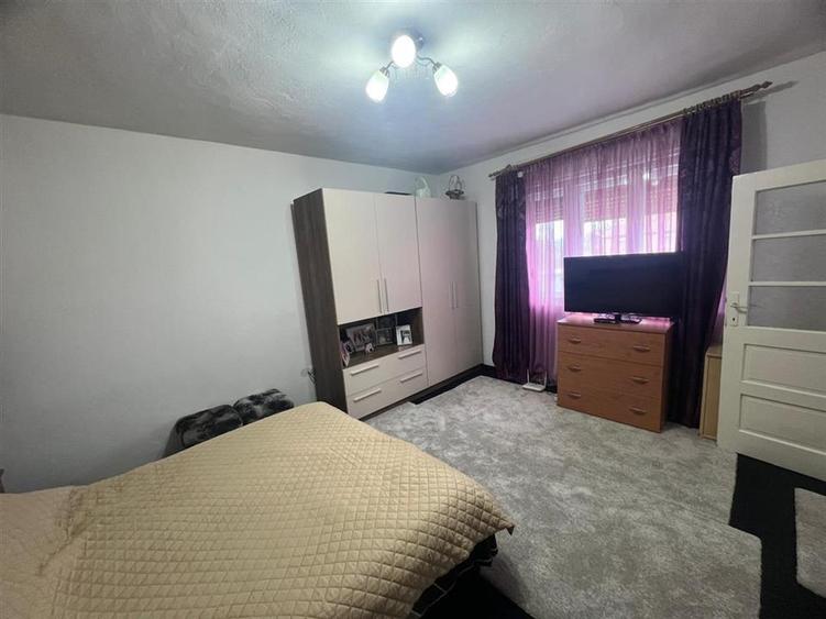 Casă individuală cu 3 camere cu Teren 2253 Mp în Josani (Măgești)