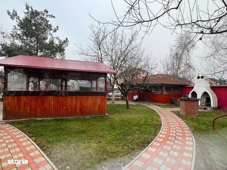 Casă cu 4 camere cu Teren 1000 Mp în Nufărul