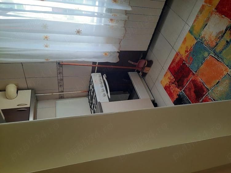 Garsonieră decomandată în Central