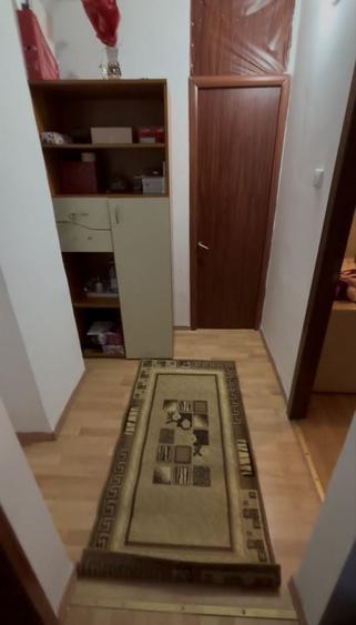 Apartament cu 3 camere în Uric