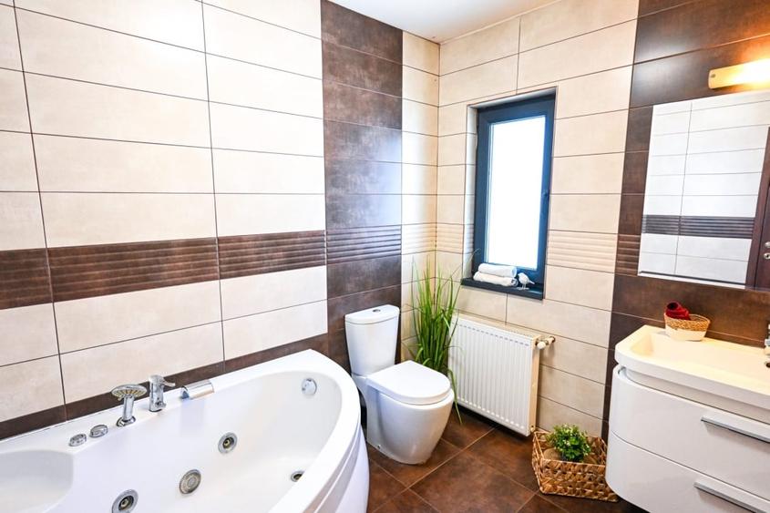 Casă individuală cu 5 camere cu Canalizare în Chiajna