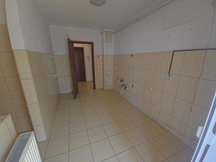Apartament cu 2 camere decomandat în Tomis II