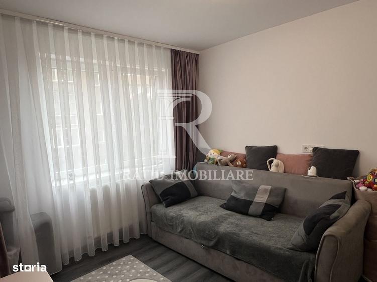 Apartament cu 3 camere în Nufărul
