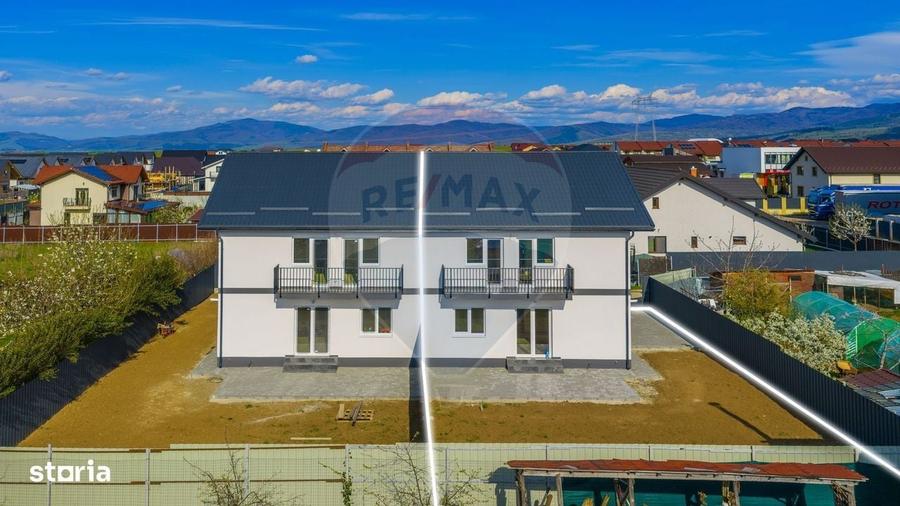 Casă cu 4 camere în Noua