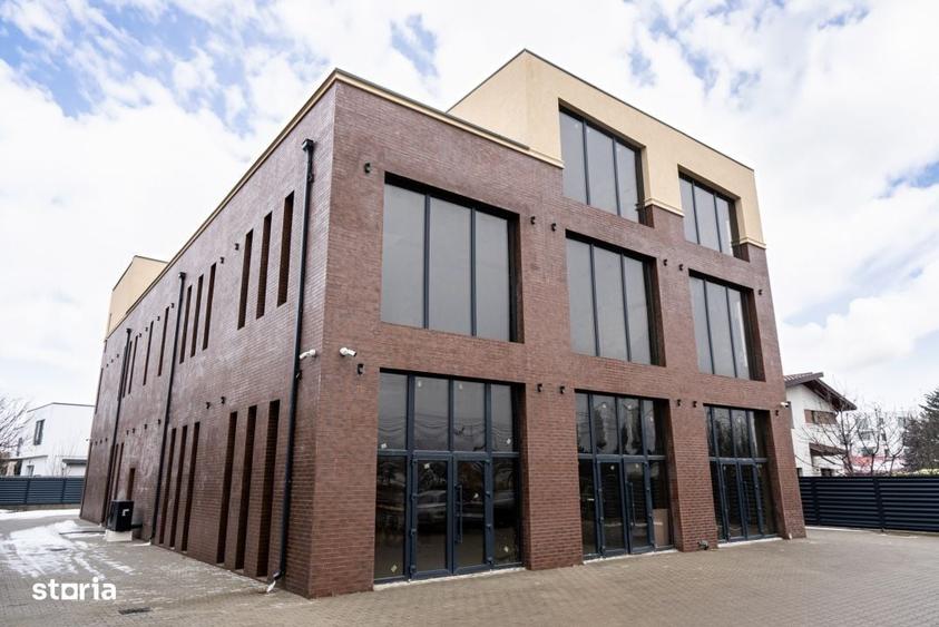 Spațiu comercial, de 1,078 mp, în Central