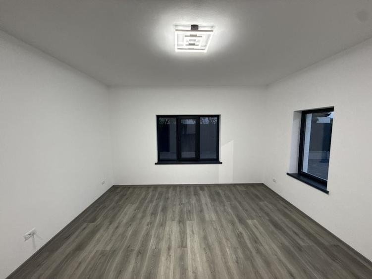 Spațiu comercial, de 130 mp, în Central