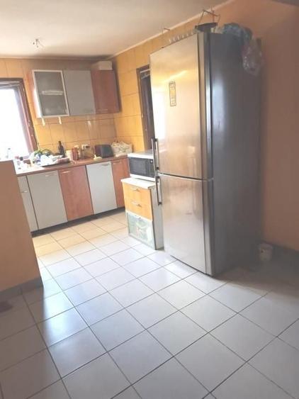 Casă individuală cu 6 camere cu Canalizare în Poiana Câmpina