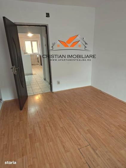 Apartament cu 3 camere decomandat în Cetate