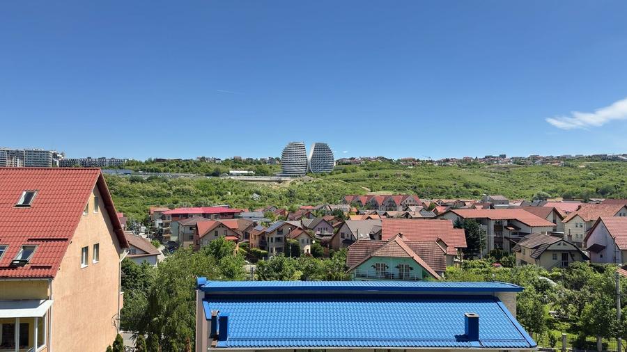 Apartament cu 3 camere decomandat, mobilat în Câmpului