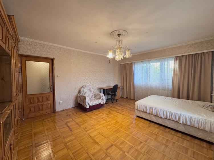 Garsonieră decomandată în Unirii