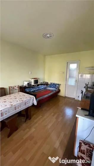 Casă cu 9 camere cu Teren 256 Mp în Geoagiu-Băi