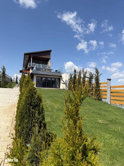 VILA DE VANZARE /CORBEANCA PE MALUL LACULUI SI LANGA PADURE - 15