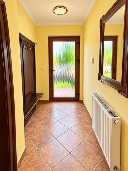 Casă individuală cu 4 camere cu Canalizare în Sânmihaiu Român