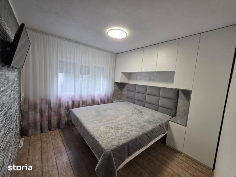 Apartament cu 3 camere decomandat, mobilat în Micro 17