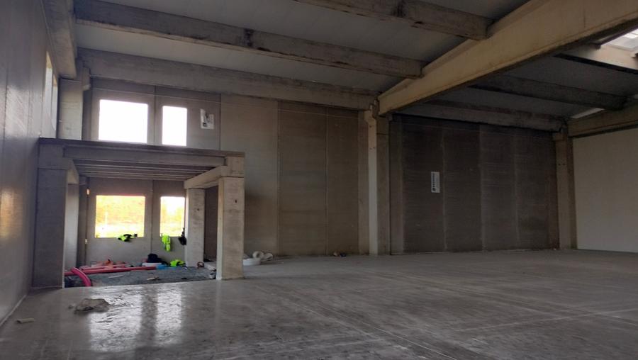 Spațiu industrial, de 7,000 mp, în Sânandrei