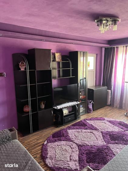 Apartament cu 3 camere în Tudor Vladimirescu