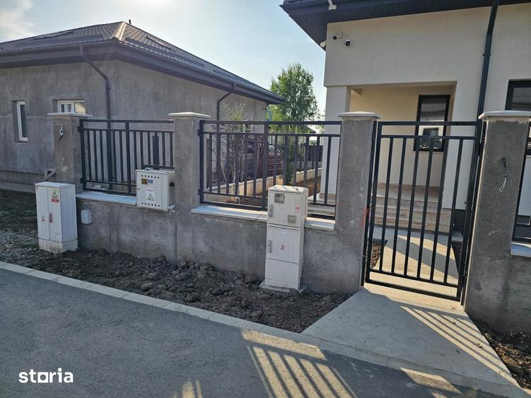 Casă cu 5 camere cu Teren 357 Mp în Central