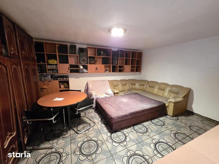 Apartament cu 4 camere decomandat în Micro 3
