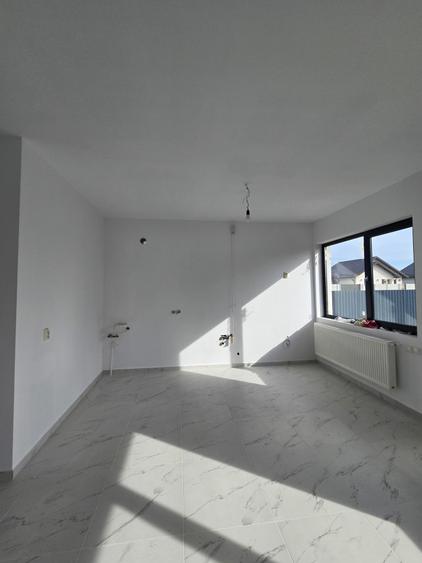 Casă cu 3 camere cu Teren 250 Mp în Pantelimon