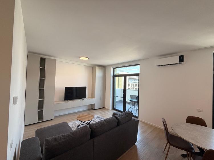 Apartament cu 2 camere decomandat în Torontalului