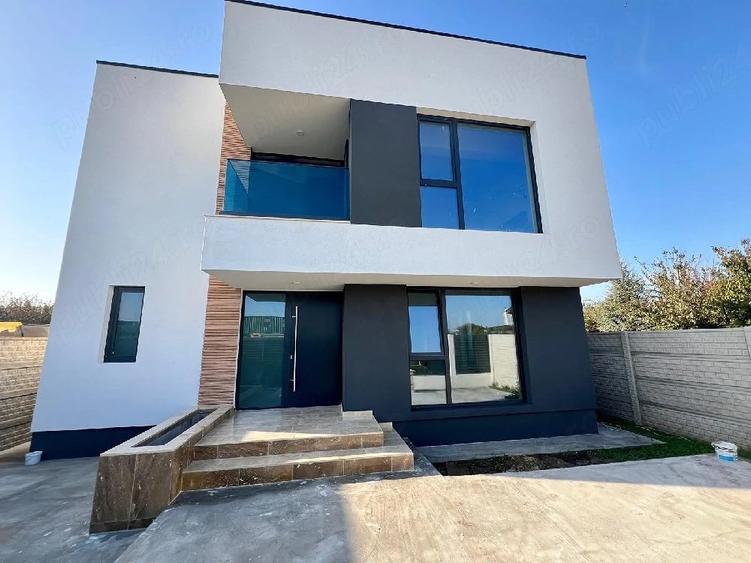 Casă cu Teren 330 Mp în Central
