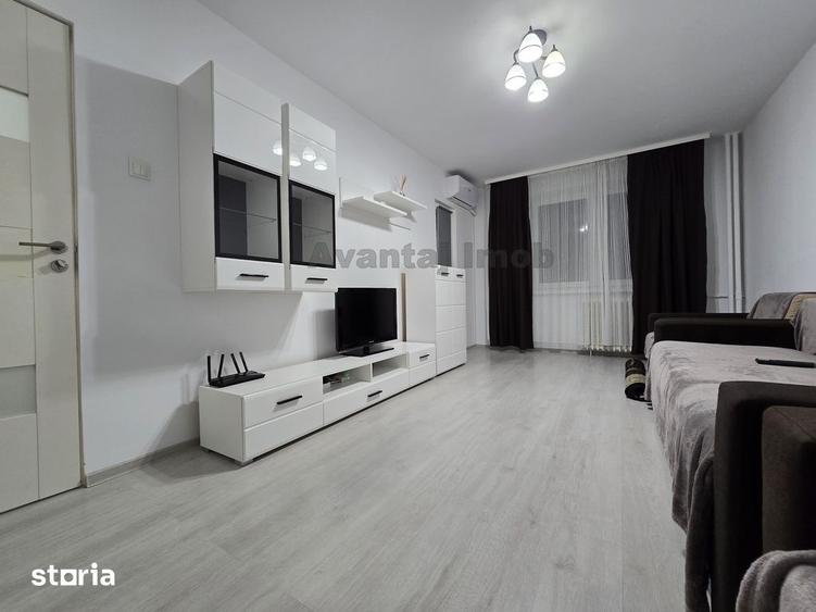 Apartament cu 3 camere decomandat în Decebal