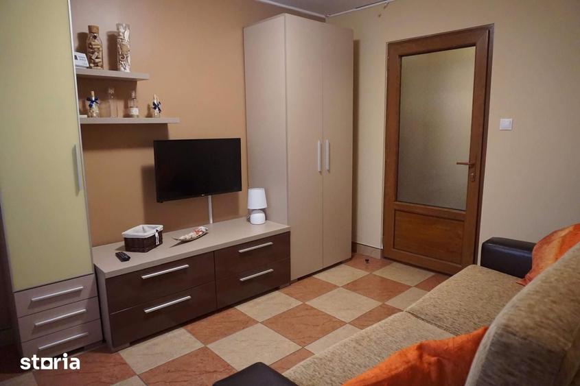 Apartament cu 3 camere decomandat în Faleza Nord