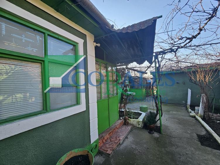 Casă individuală cu 2 camere cu Canalizare în Ghirodei