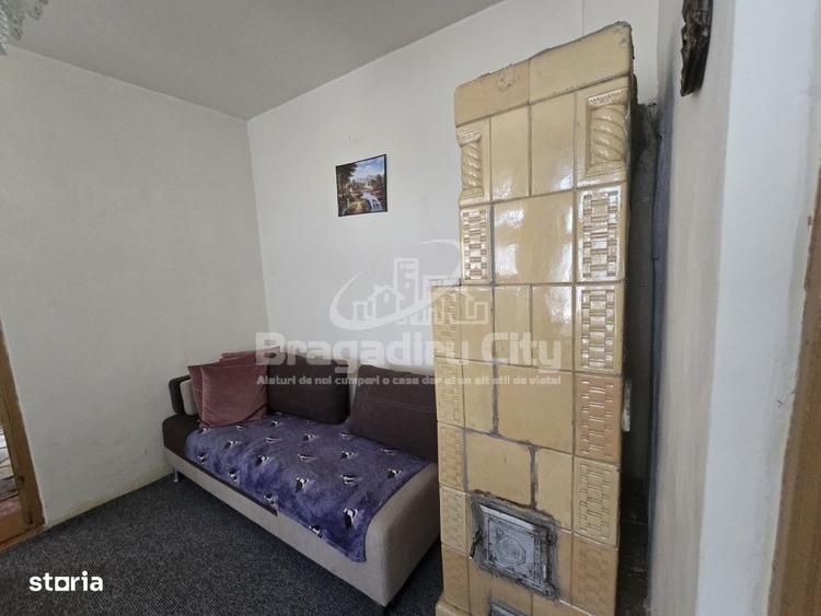 Casă cu 4 camere cu Teren 2553 Mp în Cornetu