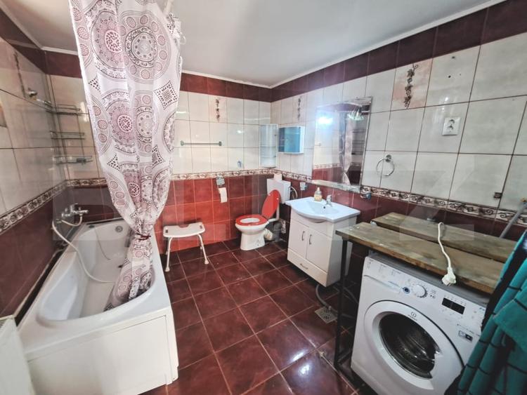 Casă individuală cu 6 camere cu Canalizare în Bod