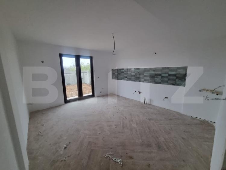 Casă individuală cu 5 camere decomandat cu Teren 500 Mp în Exterior Nord