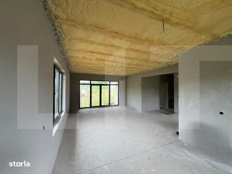 Casă cu 4 camere în Luna