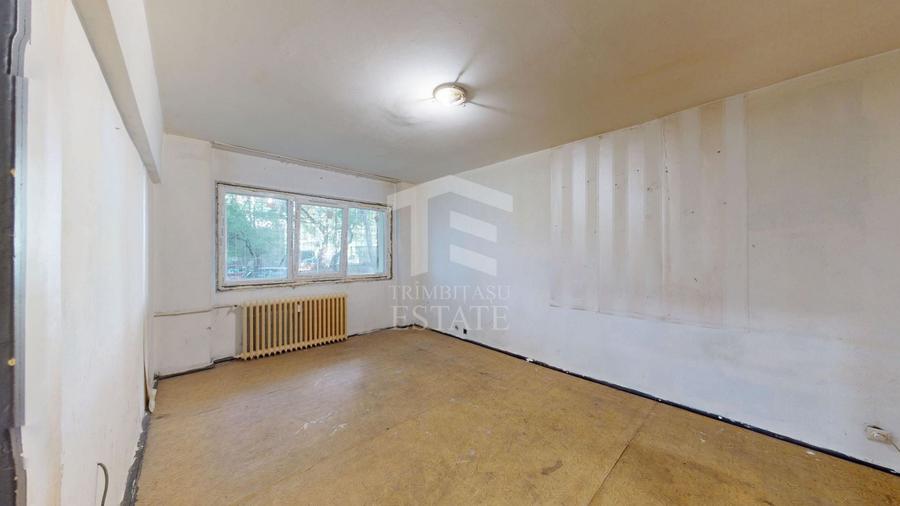 Apartament cu 3 camere decomandat în Colentina