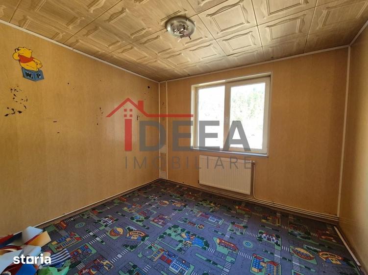 Apartament cu 4 camere semidecomandat în Central