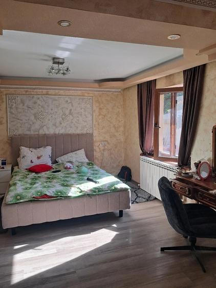 Casă cu Teren 287 Mp în Piața Nouă